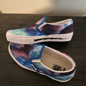 BRAND NEW KIDS VANS